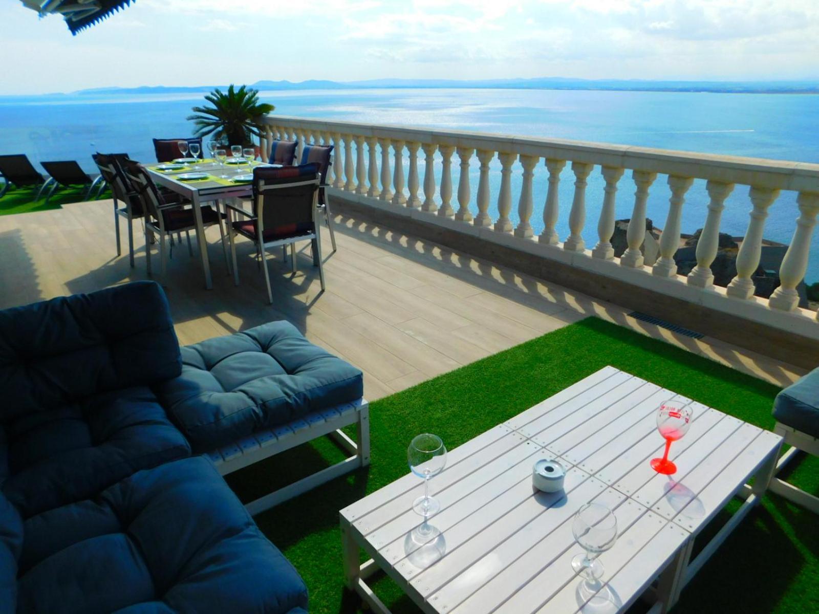 Gmid Immo A228 Casa Unica Villa โรเซส ภายนอก รูปภาพ