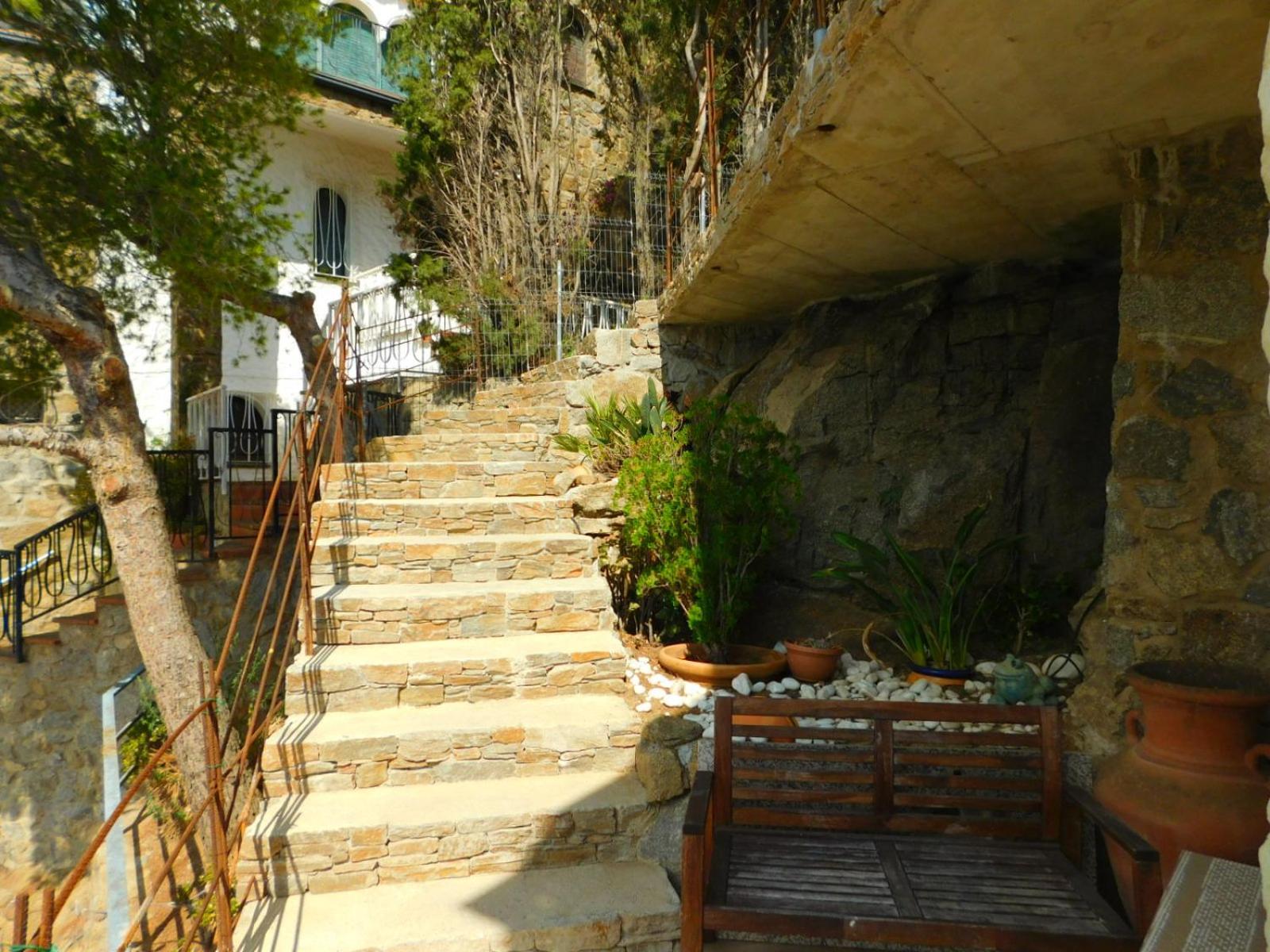 Gmid Immo A228 Casa Unica Villa โรเซส ภายนอก รูปภาพ